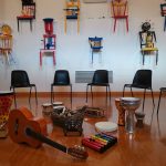 setting-sedie-con-sfondo